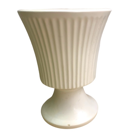 VTG 1960’s McCoy MCP USA White Wedding Pedestal Planter Flower Pot Vase Decor - Picture 5 of 12